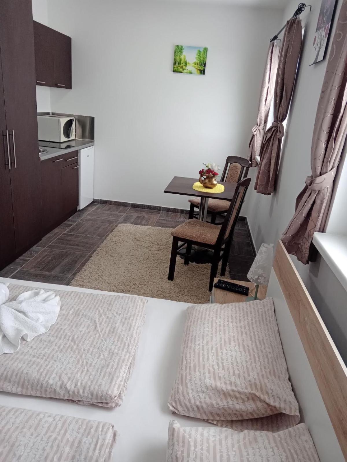 Vila Mozart - Apartments & Studios Kopaonik Buitenkant foto