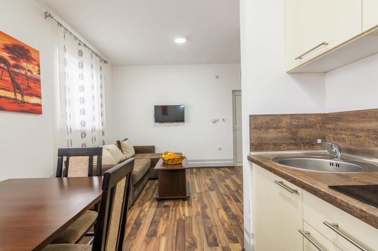 Vila Mozart - Apartments & Studios Kopaonik Buitenkant foto